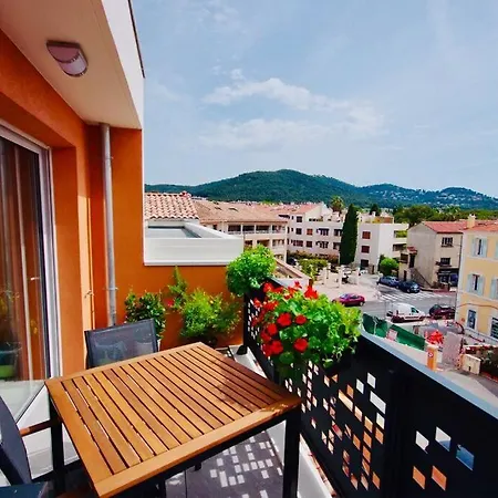 Apartment Magnifique T3 Neuf, Climatise, Terrasse Vue Carqueiranne